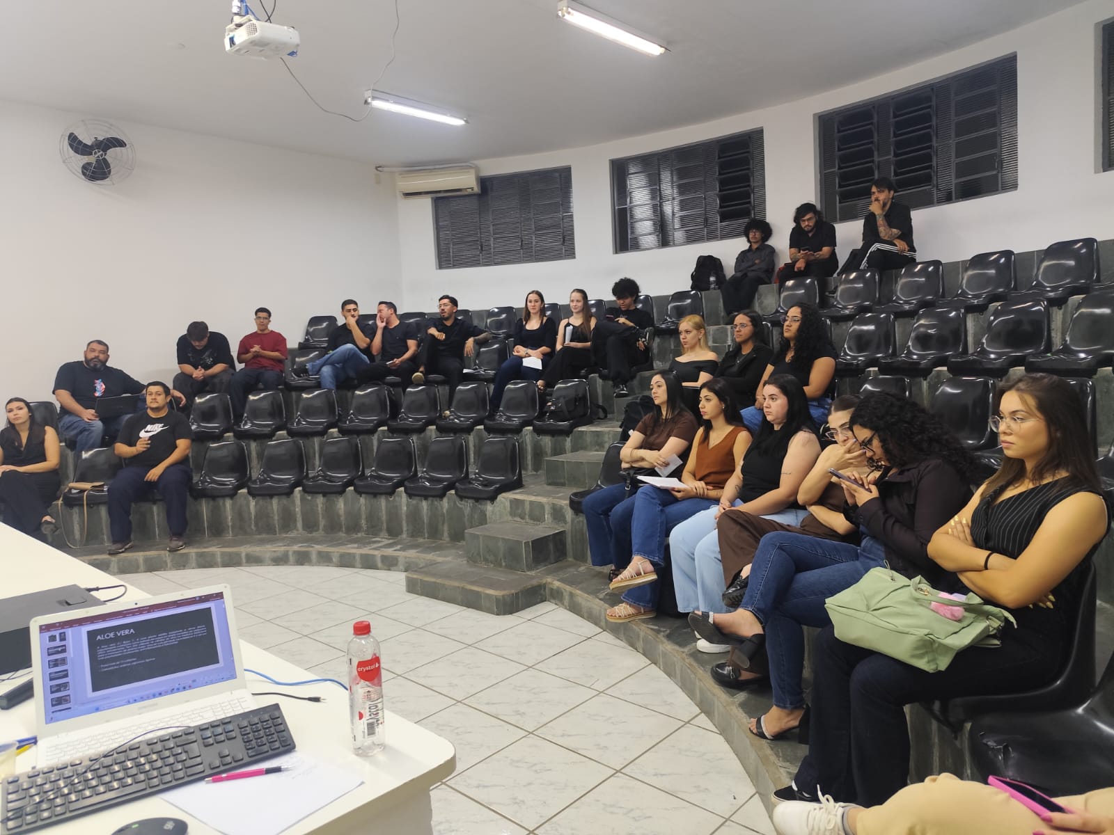 Alunos de Biomedicina, Farmácia e Estética apresentam trabalhos na XIII Mostra Acadêmica